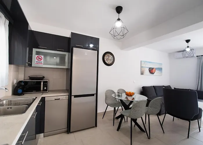 Mpm Apartment Perigiali